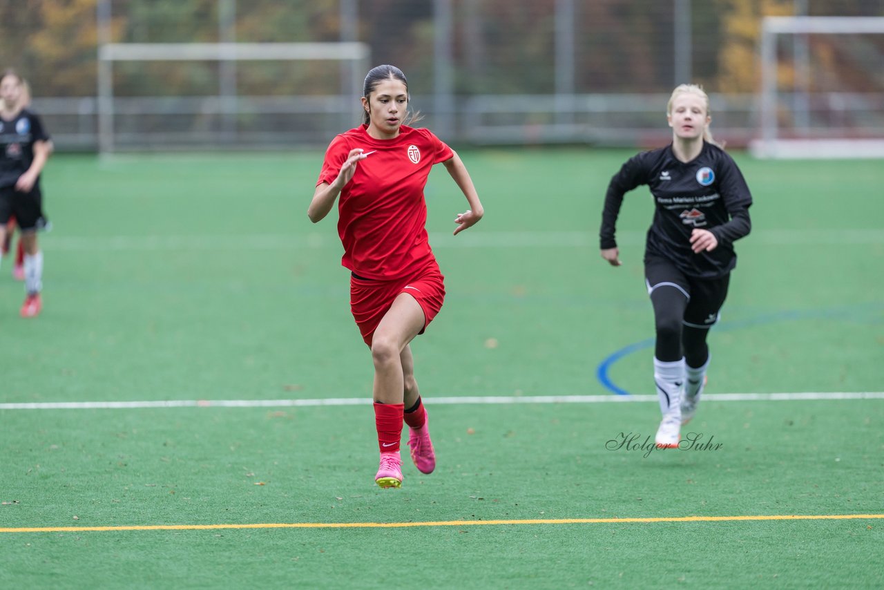 Bild 346 - wCJ VfL Pinneberg - Eimsbuettler TV : Ergebnis: 0:3